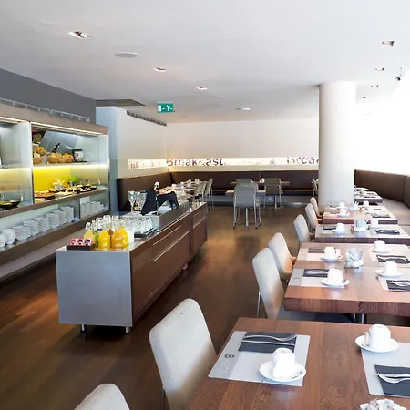 B Hotel 3*
