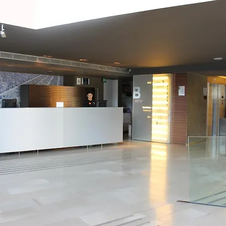 Hotel B