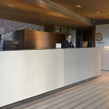 B Hotel