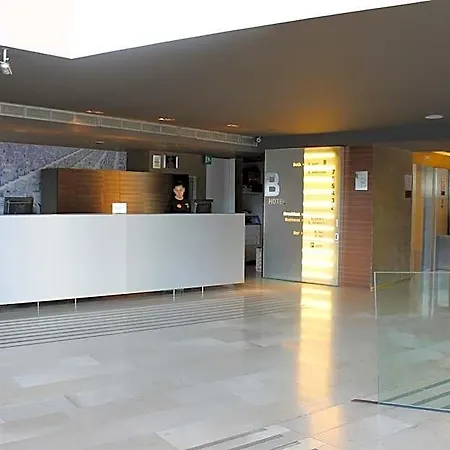 Hotel B