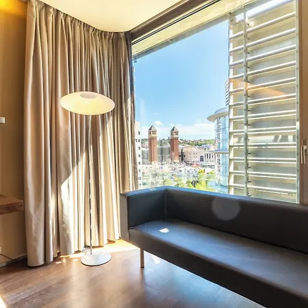 Hotel B