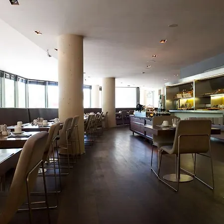 Hotel B 3*
