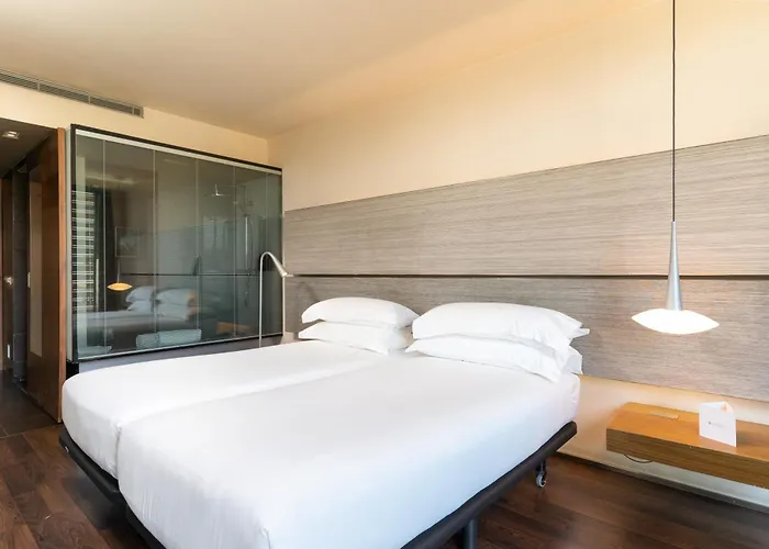 ビー ホテル バルセロナ