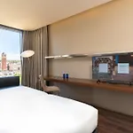 B 3* Barcelona