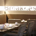 B Hotel 3*